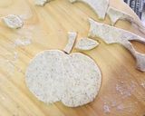 A picture of step 2 of Puff Pastry Baked Apple Pies.