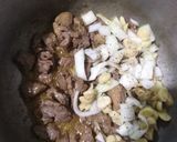 Foto del paso 3 de la receta: Macarrones en salsa blanca con carne y champiñones (a mi estilo)