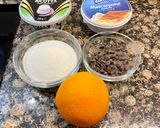 Foto del paso 1 de la receta: Semiesfera de chocolate rellena de crema ricotta a la naranja