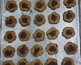 Foto langkah ke 8 dari resep Nutella Cookies Tart.