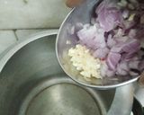 A picture of step 1 of 10 min cooker macroni.