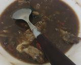 Foto langkah ke 4 dari resep Tumis sayap ayam jamur kancing berkuah.