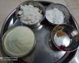 लॉकडाऊन कोकोनट बर्फी (coconut barfi recipe in marathi) रेसिपी स्टेप 1 फोटो 
