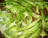 Hình bước làm 1 của món Gỏi Đậu Rồng Tép Bầu