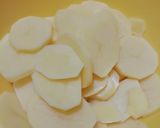 Foto del passaggio 3 della ricetta Tortino gratinato di alici e patate al forno