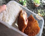 Foto langkah ke 9 dari resep Chicken Cordon Blue with Brown Sauce.