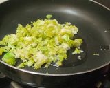 A picture of step 1 of Broccoli Tortilla.