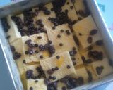 Foto langkah ke 4 dari resep Bread Pudding with Vanilla Sauce.