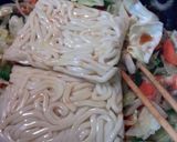A picture of step 7 of Seafood Yaki Udon.