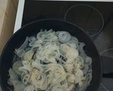 Foto del paso 2 de la receta: Pollo Encebollado con Shiitake al limón
