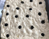 Foto del paso 18 de la receta: Focaccia de olivas negras y romero