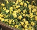 Foto del paso 8 de la receta Garbanzos con espinacas y huevo duro