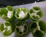A picture of step 1 of Stuffed Capsicums.