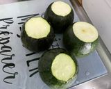 Une image de l'étape 2 de Courgettes rondes et oignon rouge au pesto.