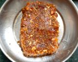 ખજૂર ડ્રાયફ્રુટ બરફી(Dates dryfruit barfi recipe in Gujarati) રેસીપી સ્ટેપ2ફોટો