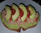 A picture of step 3 of Avocado, Tuna, and Tomato Toast.