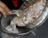 A picture of step 2 of Chocolate spong cake.
