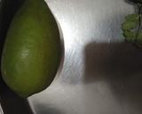 A picture of step 1 of Dhaniya pudina chutney.