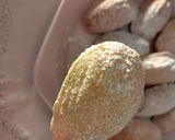 Une image de l'étape 2 de Madeleine au gâteau des anges.