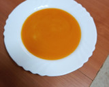 Foto del paso 1 de la receta: Crema de zanahorias y pimiento rojo