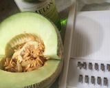 Foto langkah ke 1 dari resep Jus melon serut.