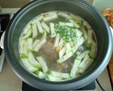 Hình bước làm 3 của món Canh bầu nấu tôm khô