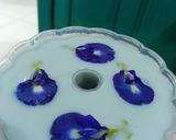 Foto langkah ke 3 dari resep Agar-Agar Susu Bunga Telang.