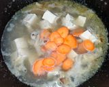 Foto langkah ke 2 dari resep Sup Ceker Tahu #Dapur Fitri.