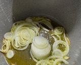 Foto del paso 1 de la receta: Salchichas frescas olla GM