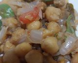 A picture of step 2 of Chana chaat plate.