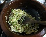 A picture of step 2 of Ragda Patties Chaat.