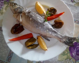 Foto del paso 3 de la receta: Lubina a la sal