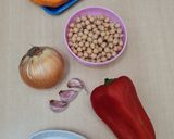 Foto del paso 1 de la receta: Guisito express plant based de zapallo y garbanzos 🫕
