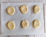 Une image de l'étape 6 de Beignets au four moelleux.