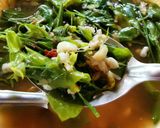 รูปขั้นตอนการทำที่ 4 ของ แกงผักหวาน​ใส่ไข่​มดแดง