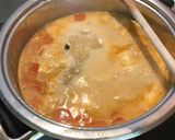 Savanyú krumplileves tojással recept fázis 2 fotója