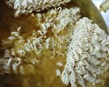 A picture of step 2 of Soupy Maggi.