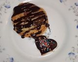 صورة لخطوة 2 من وصفة بان كيك محشي بالشوكولاته 🍫❤️