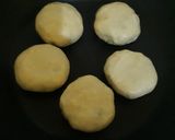 Foto langkah ke 4 dari resep Bakpia kacang ijo.