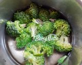 A picture of step 1 of Broccoli Soup.