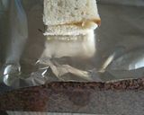 A picture of step 3 of Mango honey sandwich.