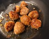 A picture of step 3 of Meat dumpling pho with great aroma of lemongrass.