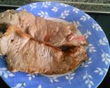 Foto del paso 2 de la receta: Filetes de entrecot con patatas al vino encebolladas