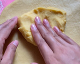 Foto langkah ke 9 dari resep Banana Strudel (No mixer).