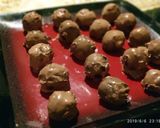 A picture of step 3 of Brownie pops in microwave.