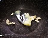 A picture of step 2 of Poha Sheera.