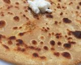 A picture of step 7 of Aloo paratha.