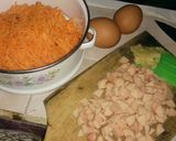 Foto langkah ke 1 dari resep Dadar Telur Wortel Sosis.