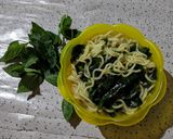 Foto langkah ke 13 dari resep Mie kuah daun katuk simple dan irit bahan.