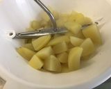 Une image de l'étape 4 de Purée de pommes de terre à la crème et parmesan.